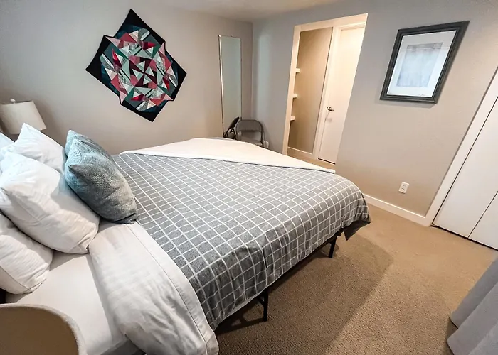 Birch Tree Cottage - 3 Bed 2 Bath Vacation Home In Seattle